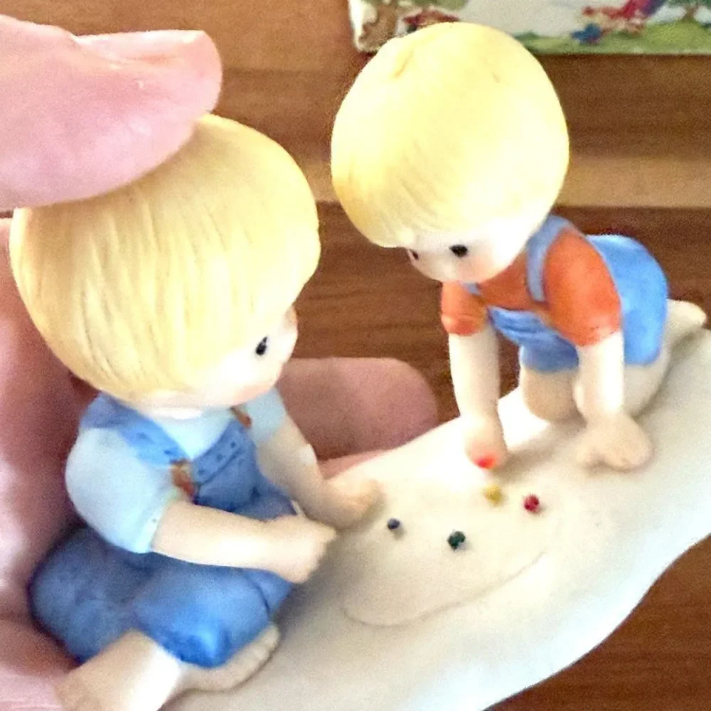 Vintage Country Cousins Enesco 1985 Scooter and Skip Playing Marble Figurine